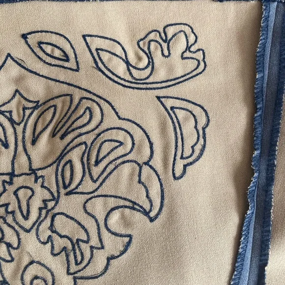 CAbi Brown A-Line Fluted Midi Skirt With Floral Applique Size 6 - Picture 6 of 9